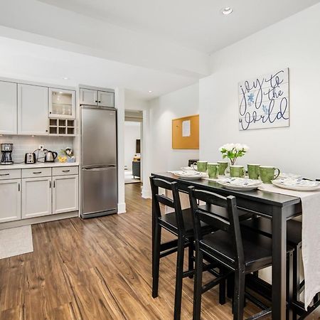 Gorgeous 4 Bedroom Garden Level Suite At Vancouver West & Ubc Экстерьер фото