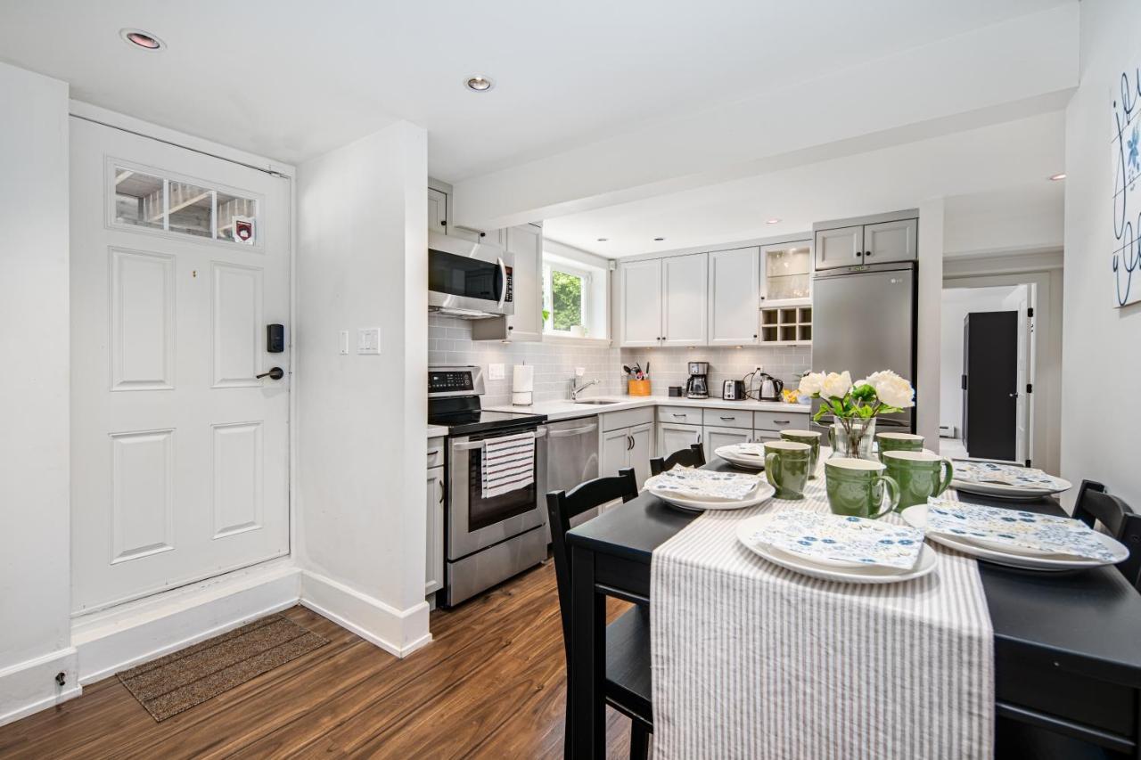 Gorgeous 4 Bedroom Garden Level Suite At Vancouver West & Ubc Экстерьер фото