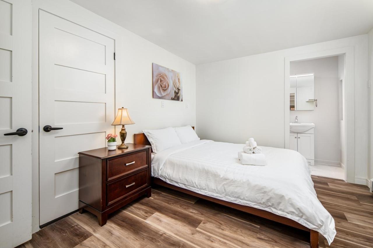 Gorgeous 4 Bedroom Garden Level Suite At Vancouver West & Ubc Экстерьер фото