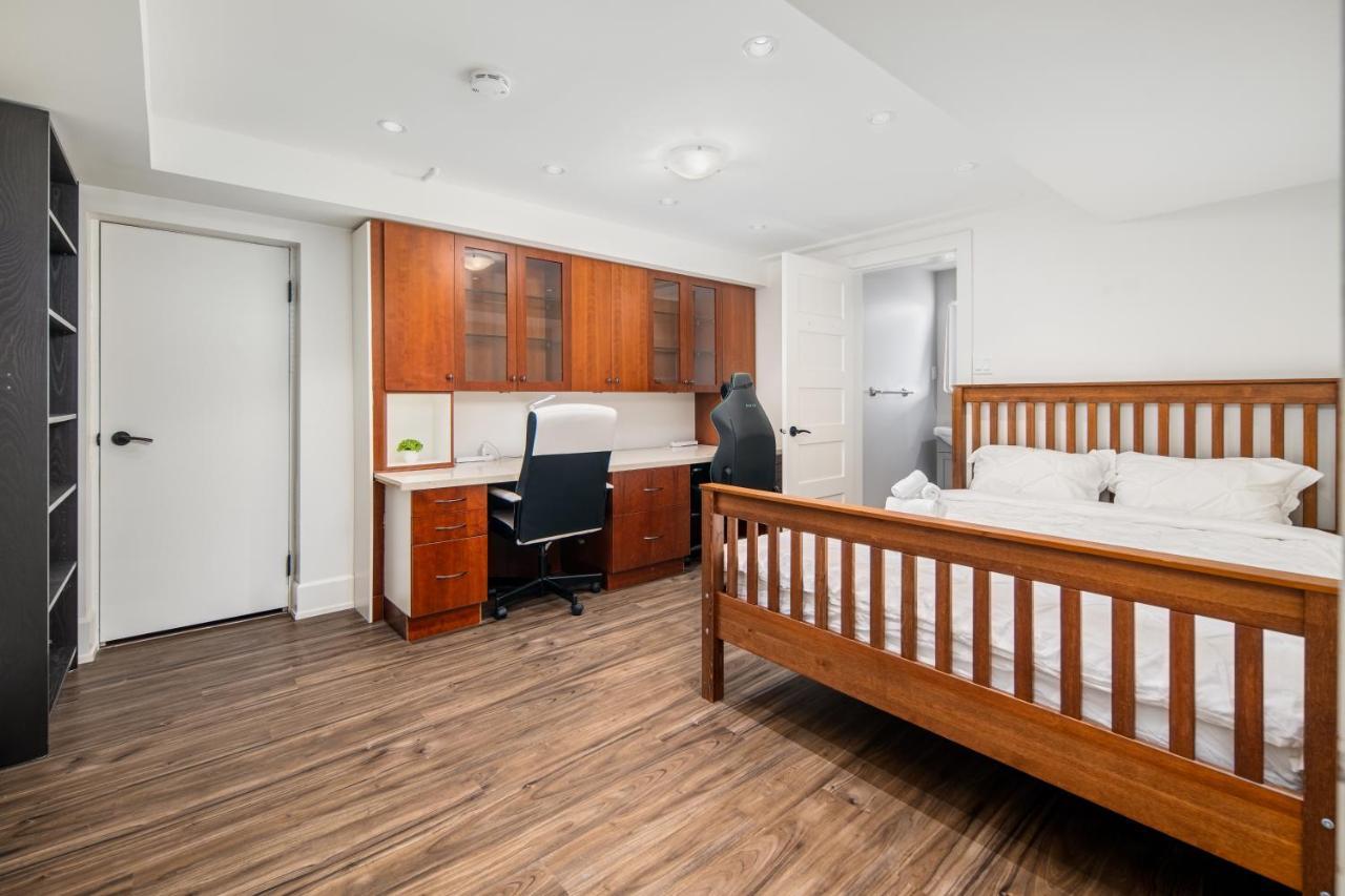 Gorgeous 4 Bedroom Garden Level Suite At Vancouver West & Ubc Экстерьер фото
