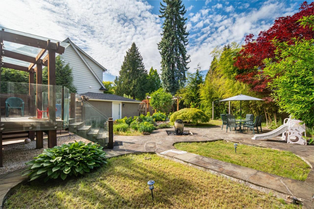 Gorgeous 4 Bedroom Garden Level Suite At Vancouver West & Ubc Экстерьер фото